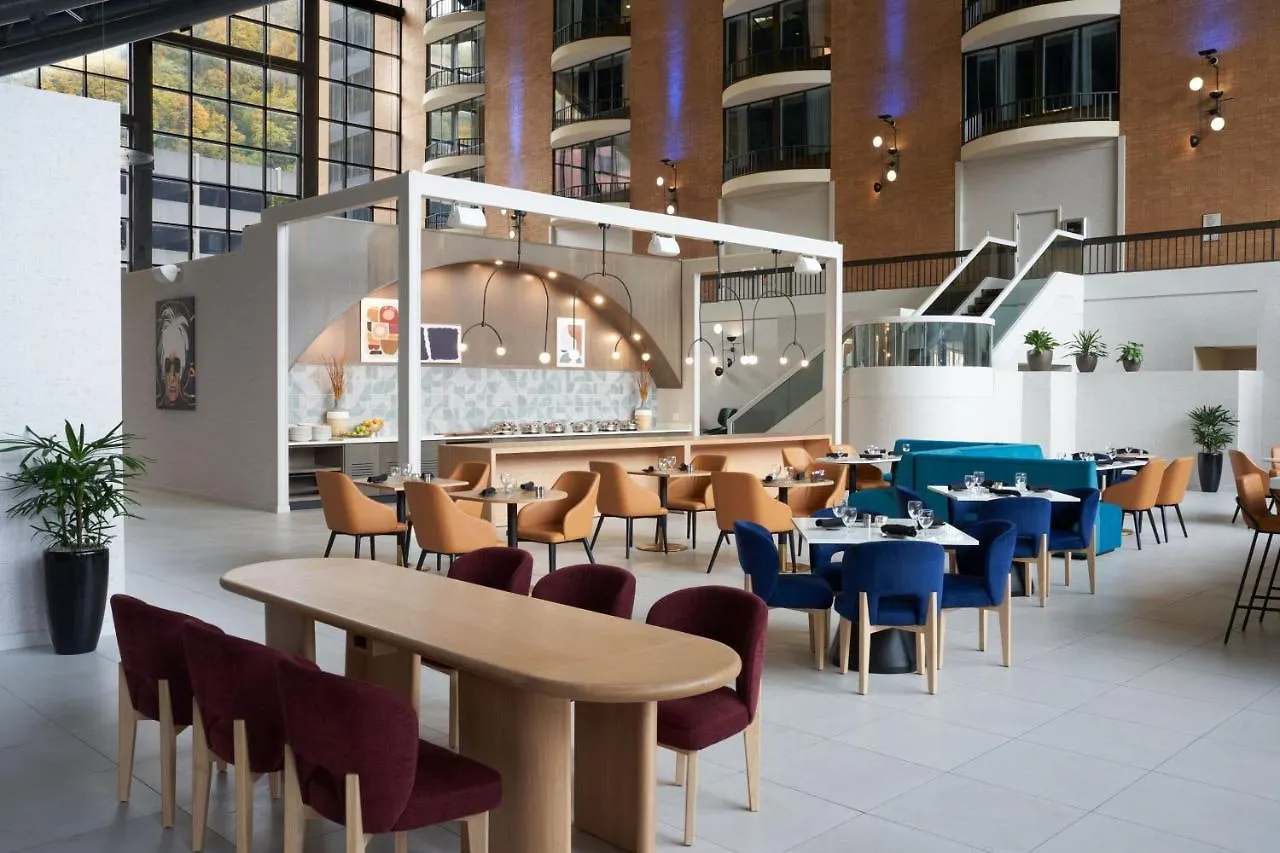 ***  Sheraton Pittsburgh Hotel At Station Square USA