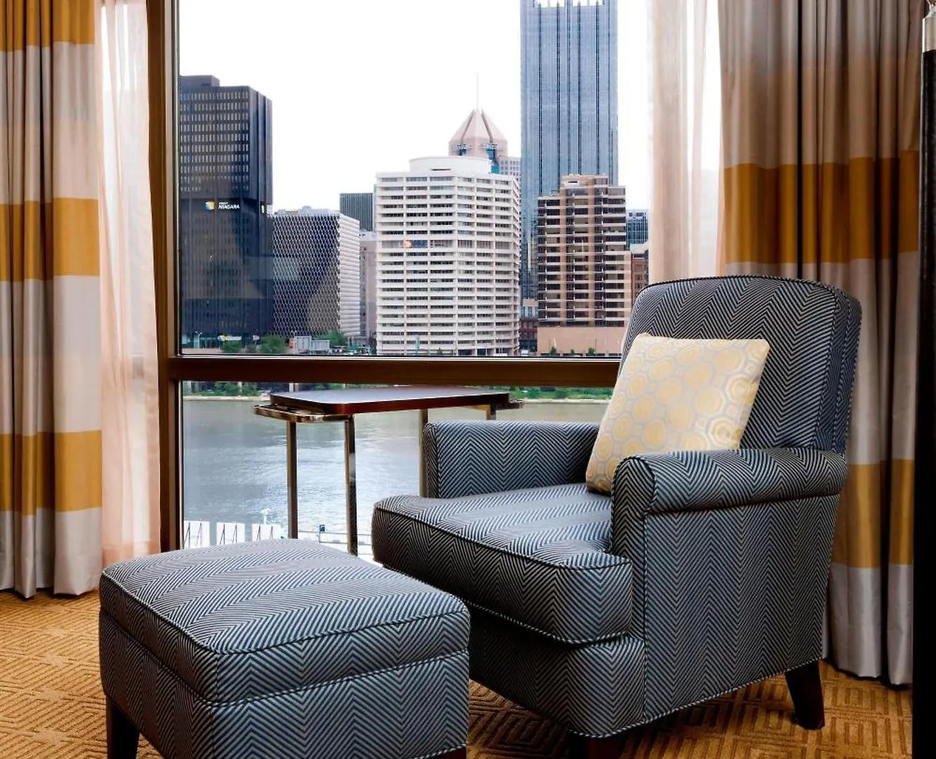 Sheraton Pittsburgh Hotel At Station Square 3*,  USA