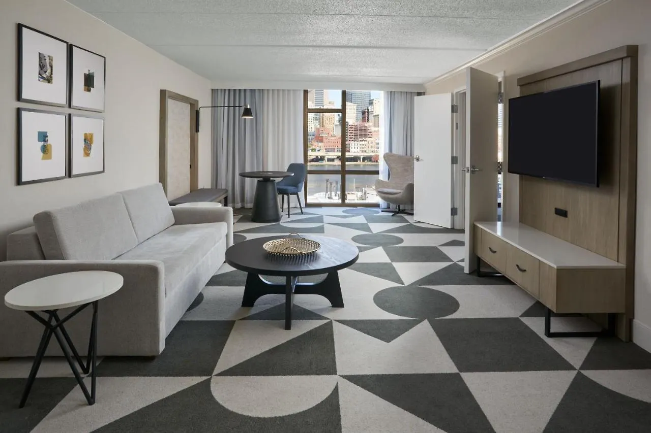 Sheraton Pittsburgh Hotel At Station Square
